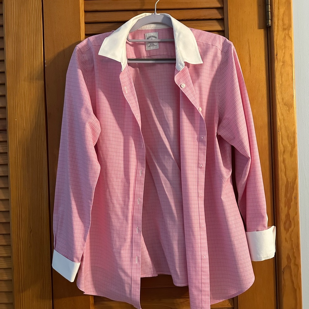 Brooks brothers woman’s fitted shirt with French cuff. Worn only a few times .